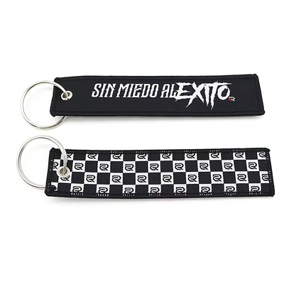 パーソナライズされたポリエステル織物キーチェーン パーソナライズされたロゴと付属品 大きいリング