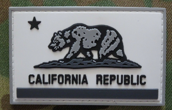 ホック ポリ塩化ビニール軍パッチ カリフォルニア共和国黒白い2x3」ゴム製戦術的なパッチ